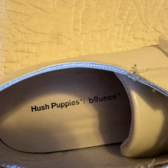 Hush Puppies White Leather Shoes - Picture 3 of 7